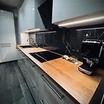 Apartament White Glove Deluxe Atlas Arena